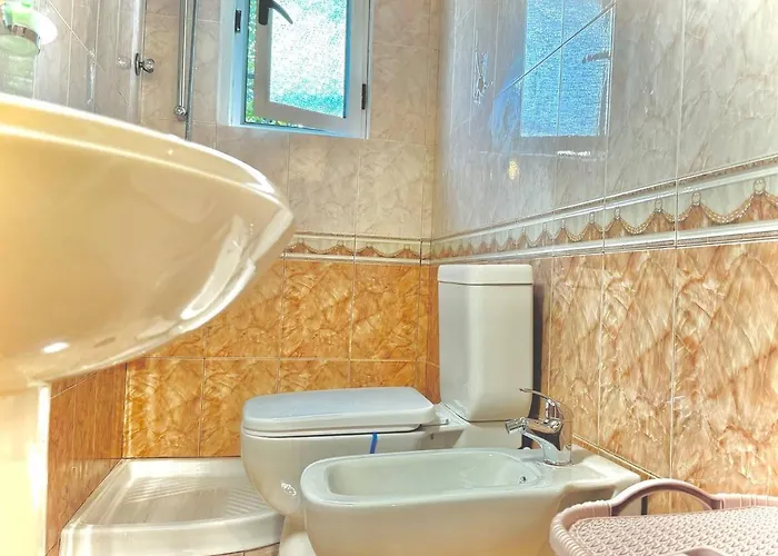 Garden アパート ティラナ